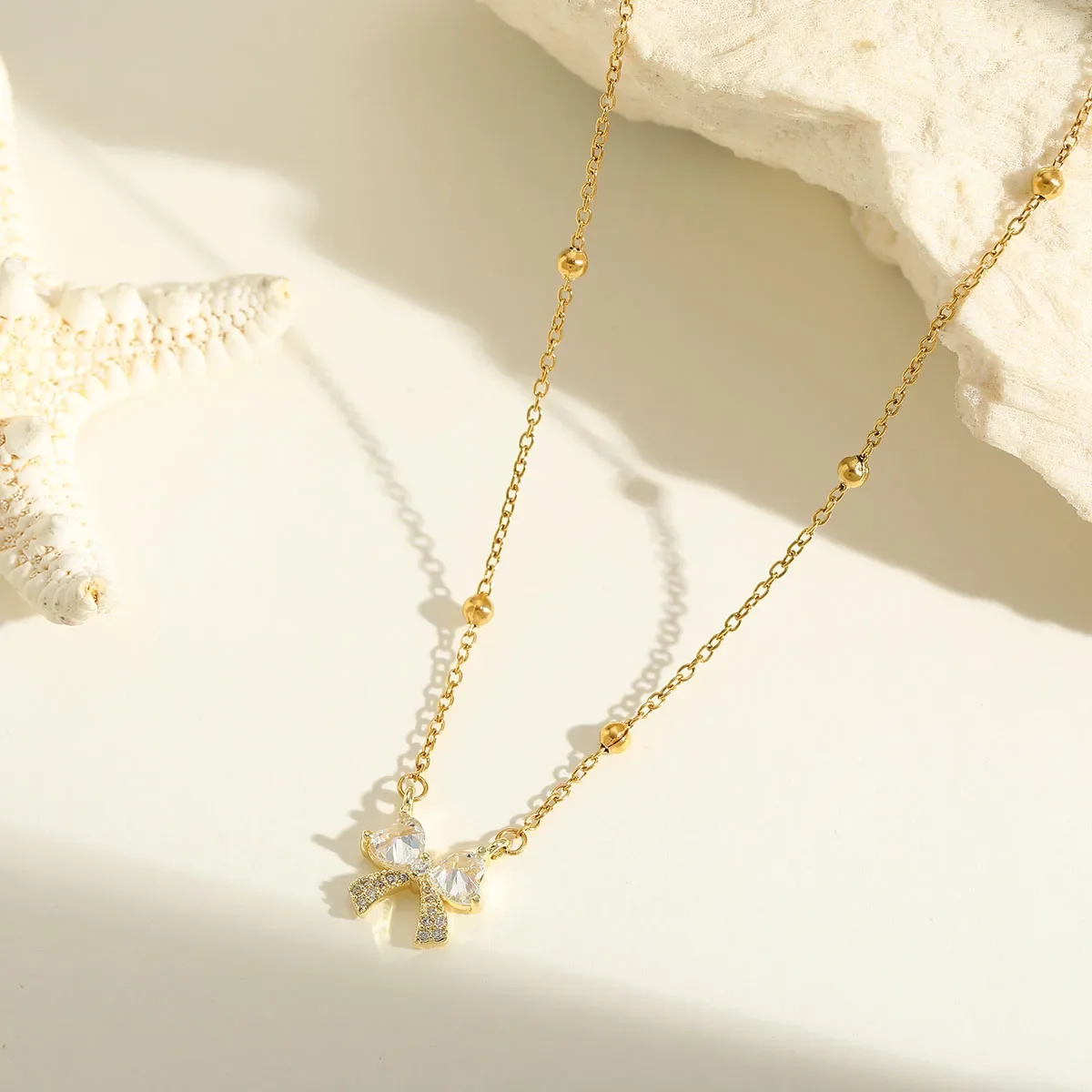 Neckpiece